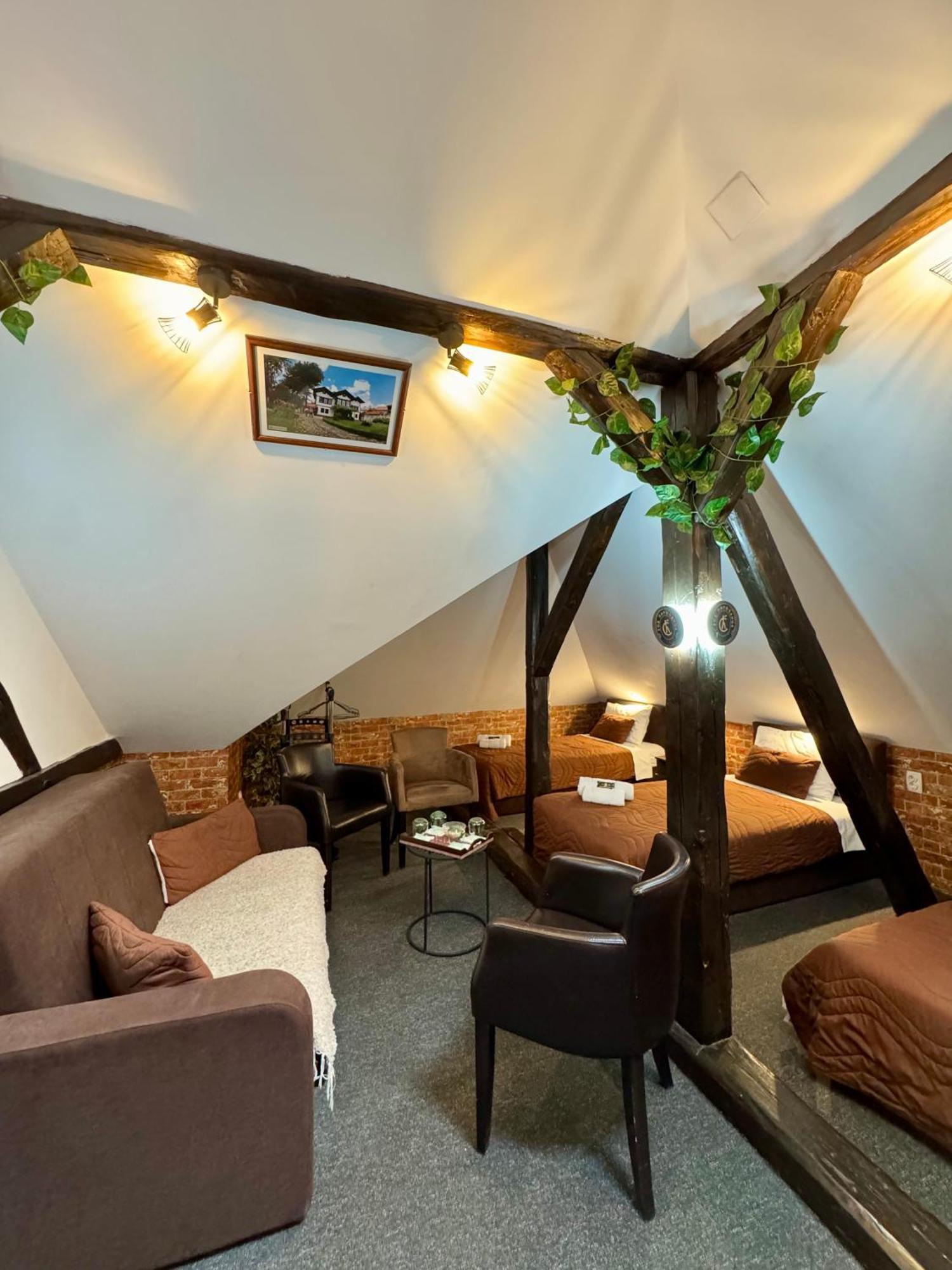 Pirocanac Rooms & Restaurant "Breakfast-Lunch-Dinner" Pirot Ngoại thất bức ảnh