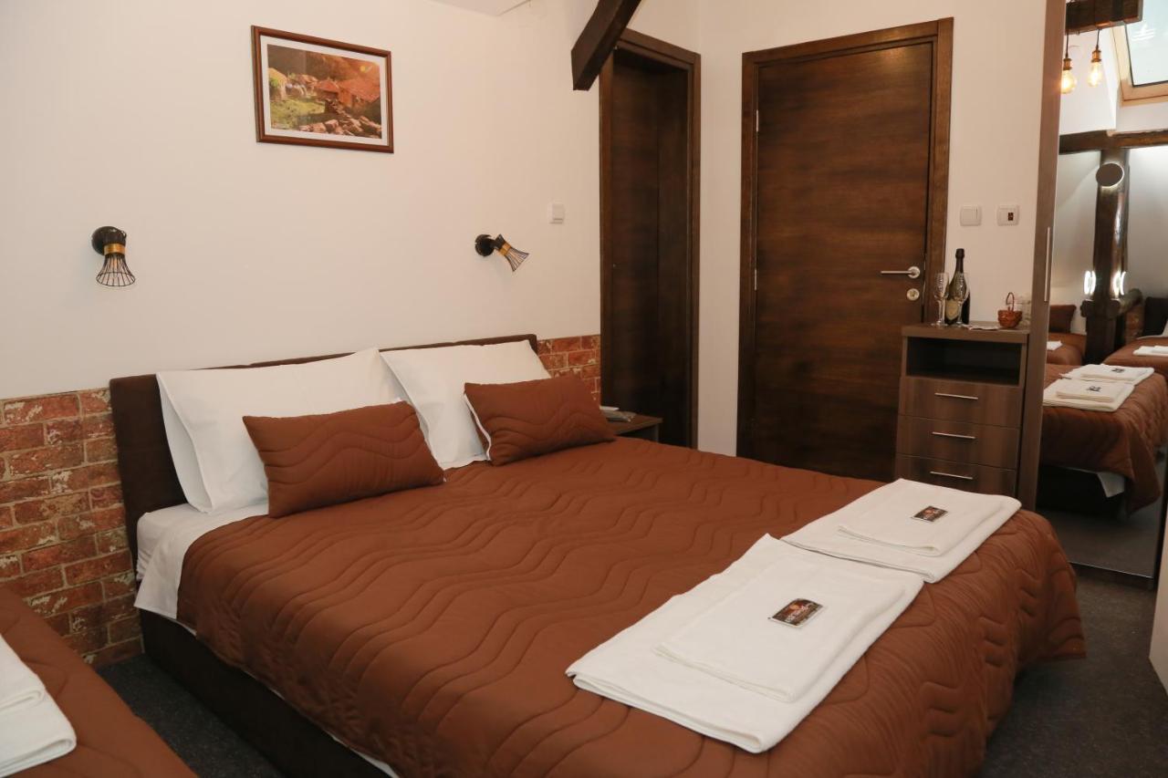 Pirocanac Rooms & Restaurant "Breakfast-Lunch-Dinner" Pirot Ngoại thất bức ảnh